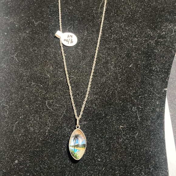 Sterling Thomas L Mott butterfly wing pendant with chain. - Picture 7 of 7